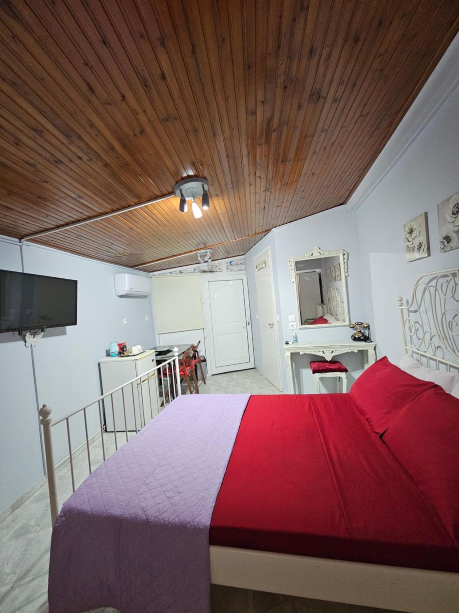 Με Θέα Το Κάστρο Apartment Nafpaktos Exterior photo
